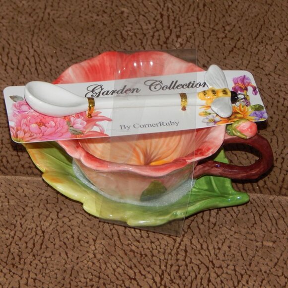 Corner Ruby Garden Collection Salmon Pink Flower Teacup Leaf Saucer & Spoon NWT - Picture 2 of 8